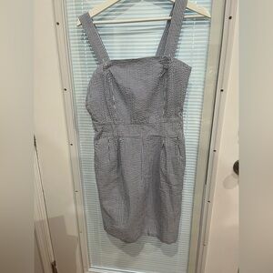 L.L. Bean Dress Blue/White Strip Size 4 Fully Lined with pockets VERY CUTE